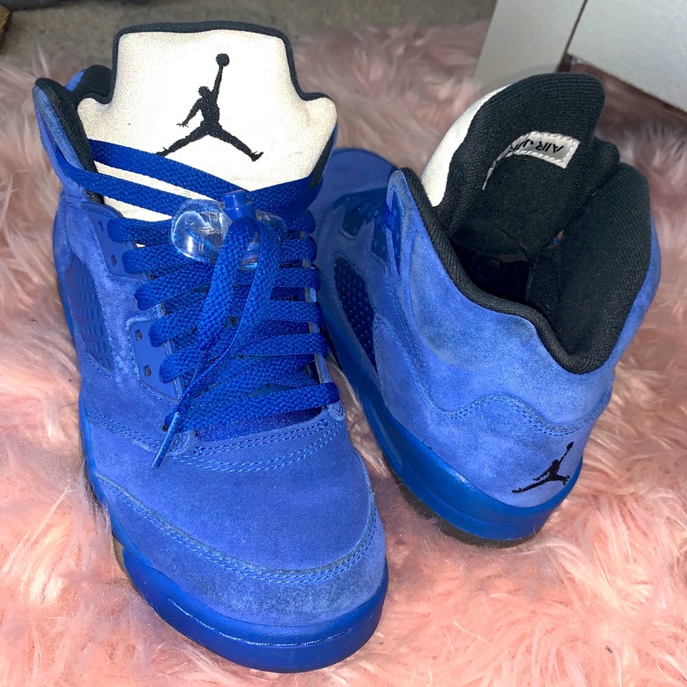 Blue Jordan retro 5